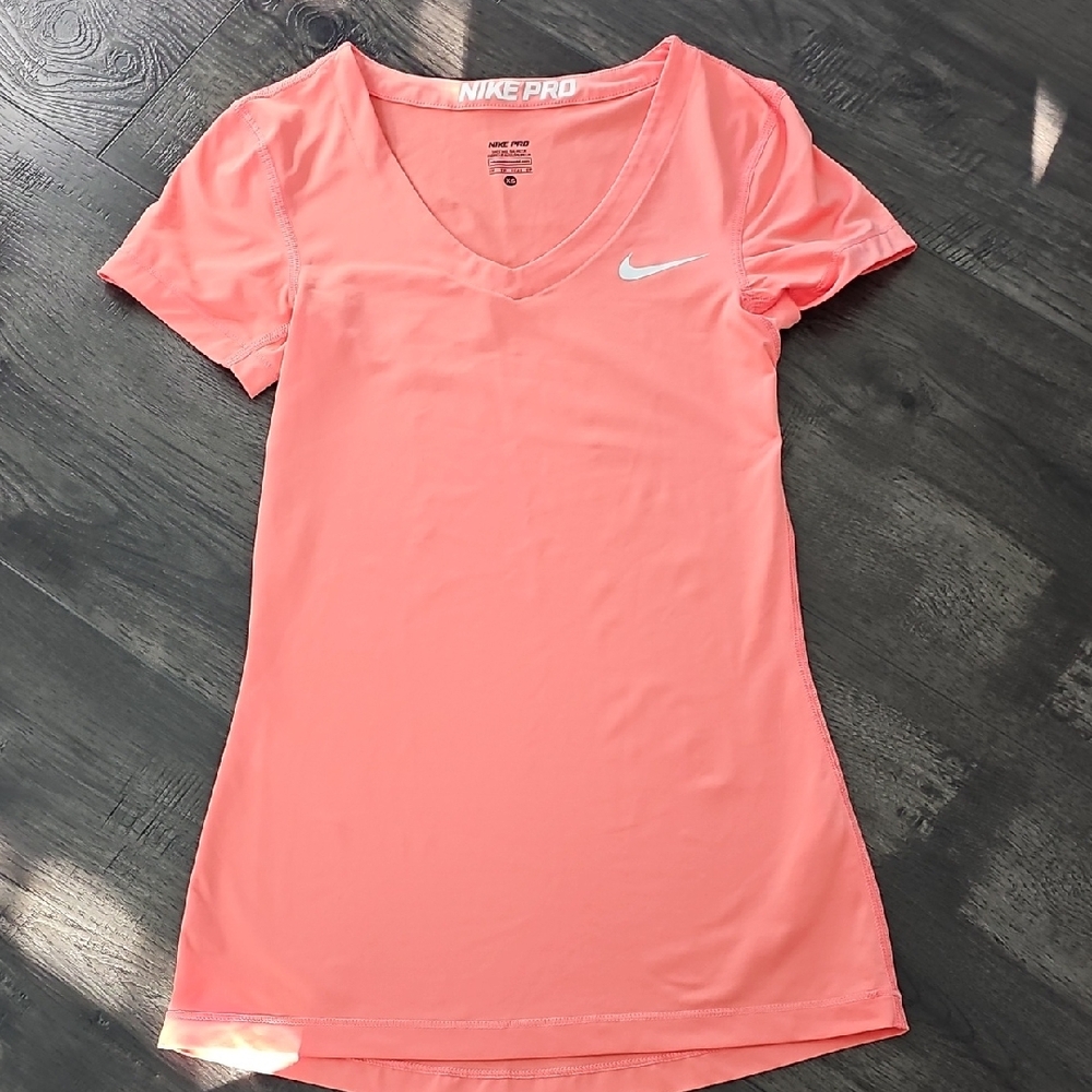 Nike Women's Coral Short Sleeve Tee